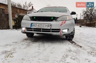 Хетчбек Chevrolet Lacetti 2004 в Ужгороді