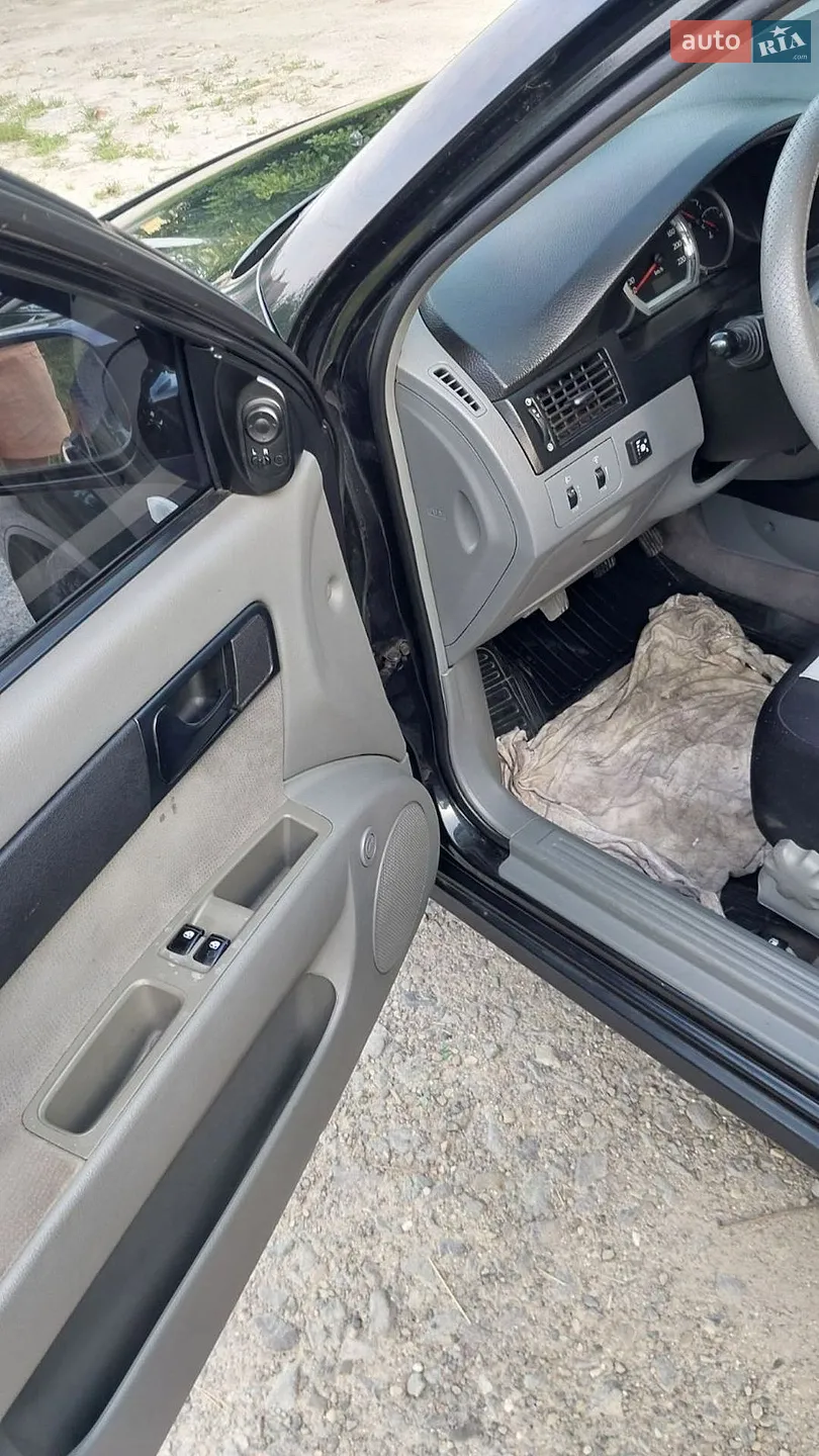 2011 Chevrolet Lacetti - мініатюра 11