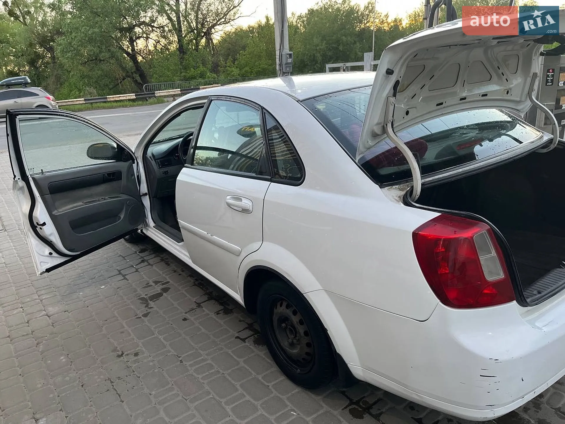 2012 Chevrolet Lacetti - мініатюра 3