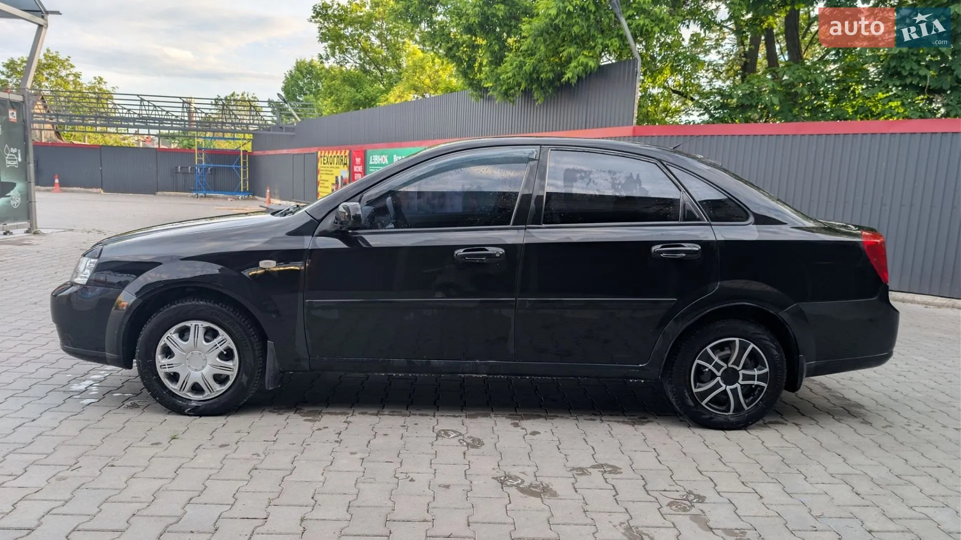 2011 Chevrolet Lacetti - мініатюра 3