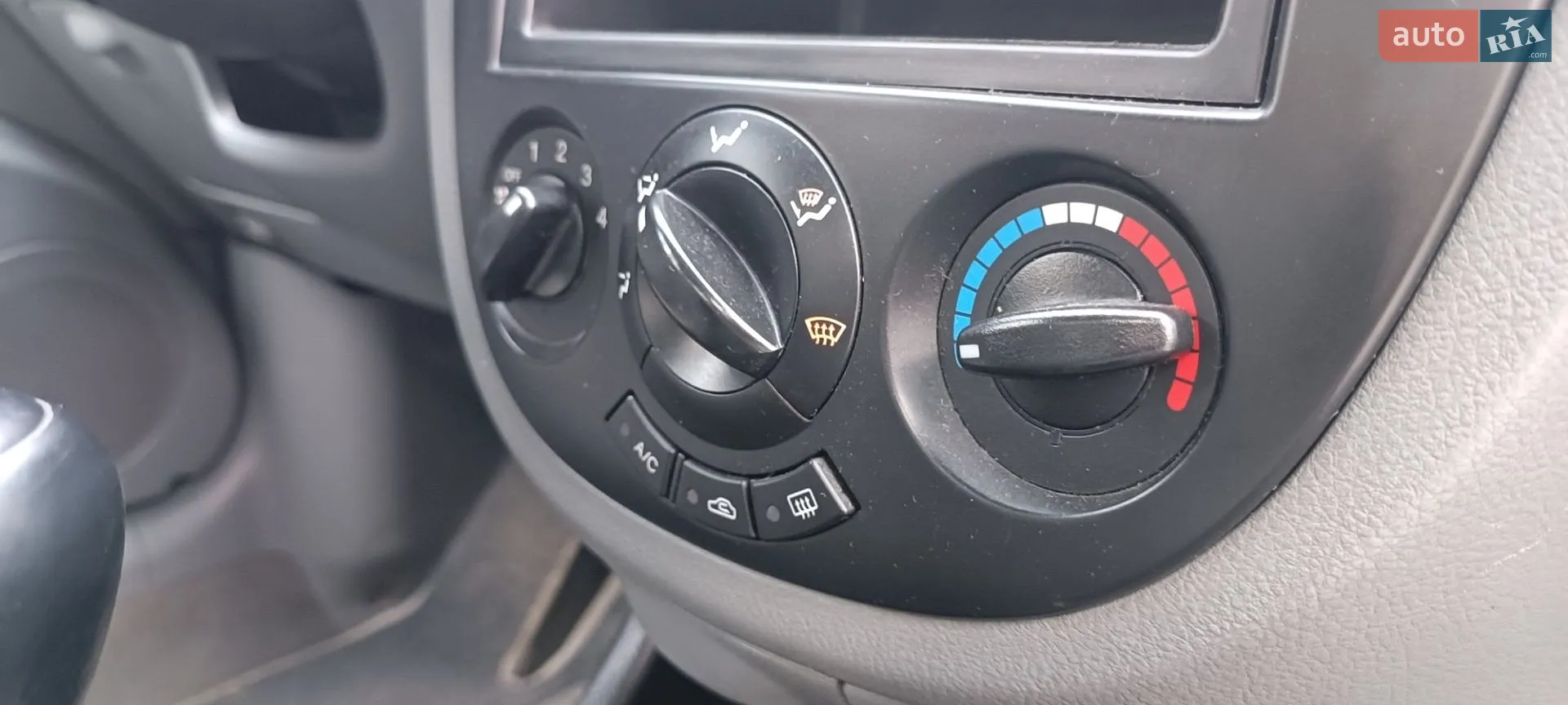 Chevrolet Lacetti 2008 VIN KL1NF19BE8K975737 фото оголошення 41 з 72