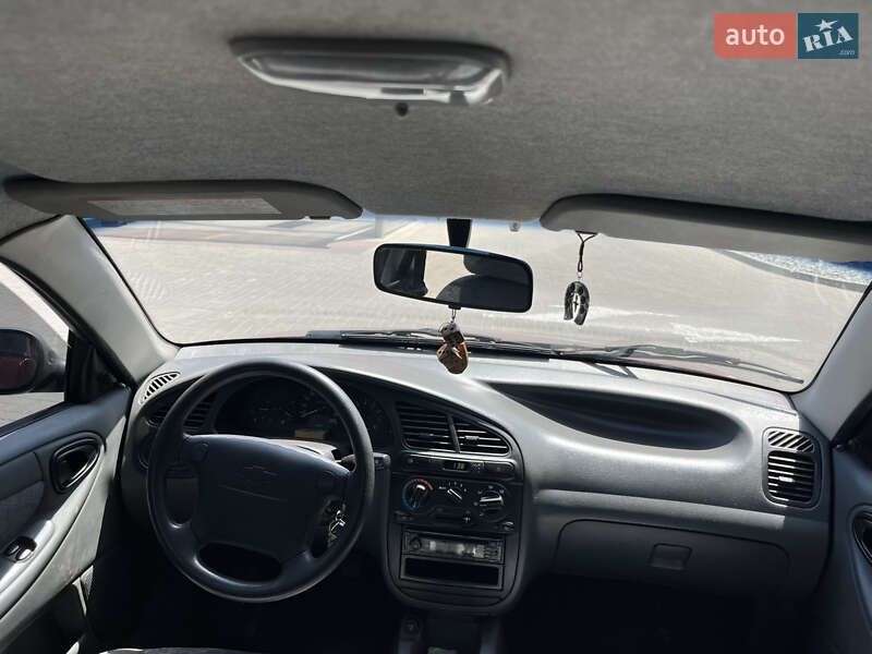 Седан Chevrolet Lanos 2007 в Днепре