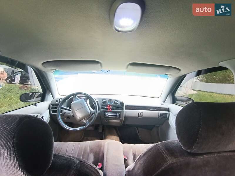 Седан Chevrolet Lumina 1996 в Зорі
