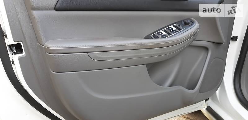 Седан Chevrolet Malibu 2013 в Нікополі