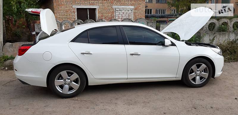Седан Chevrolet Malibu 2013 в Нікополі