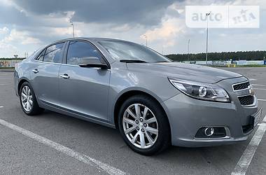 Седан Chevrolet Malibu 2012 в Киеве