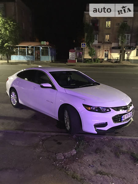 Седан Chevrolet Malibu 2016 в Кривому Розі