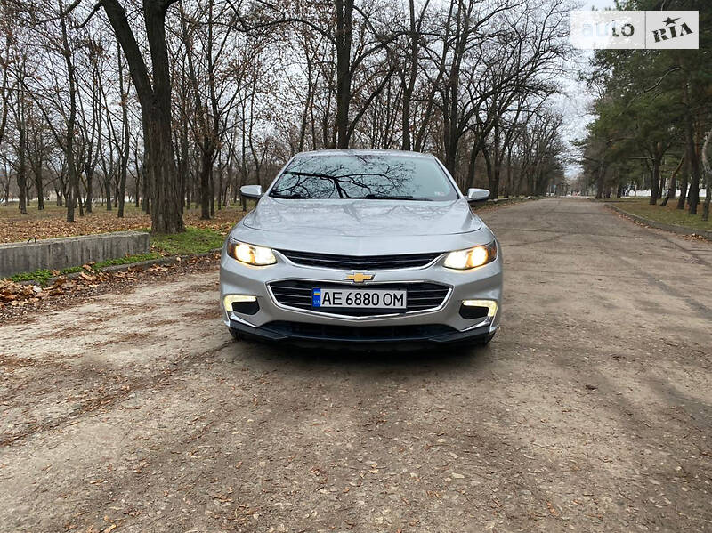 Седан Chevrolet Malibu 2018 в Кривом Роге