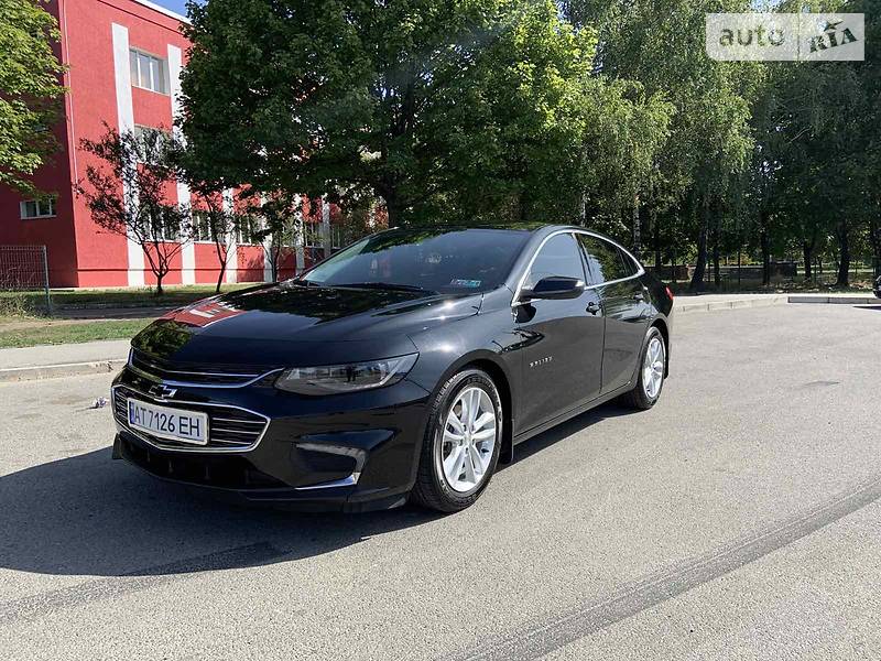 Седан Chevrolet Malibu 2016 в Черновцах