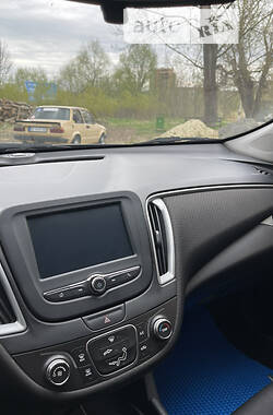 Седан Chevrolet Malibu 2016 в Трускавце
