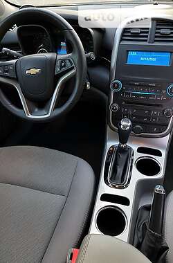 Седан Chevrolet Malibu 2014 в Львове