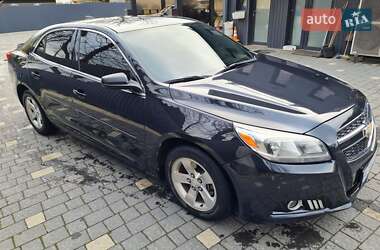 Седан Chevrolet Malibu 2014 в Ужгороді