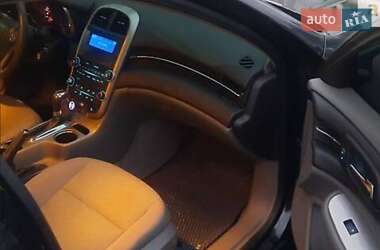 Седан Chevrolet Malibu 2014 в Ужгороді
