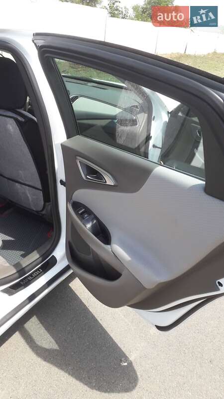 Седан Chevrolet Malibu 2016 в Белгороде-Днестровском фото 17 Седан Chevrolet Malibu 2016 в Белгороде-Днестровском