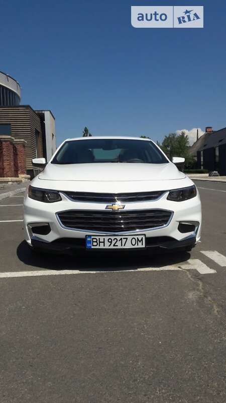 Седан Chevrolet Malibu 2016 в Білгороді-Дністровському