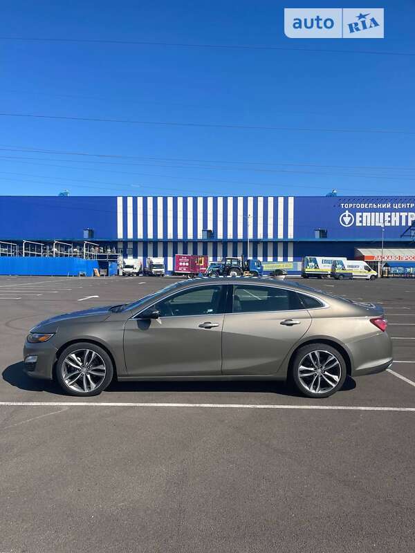 Седан Chevrolet Malibu 2019 в Ровно