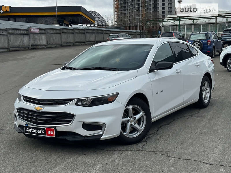 Седан Chevrolet Malibu 2018 в Києві