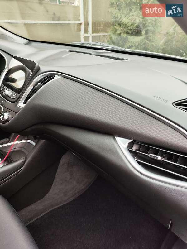 Седан Chevrolet Malibu 2016 в Вышгороде