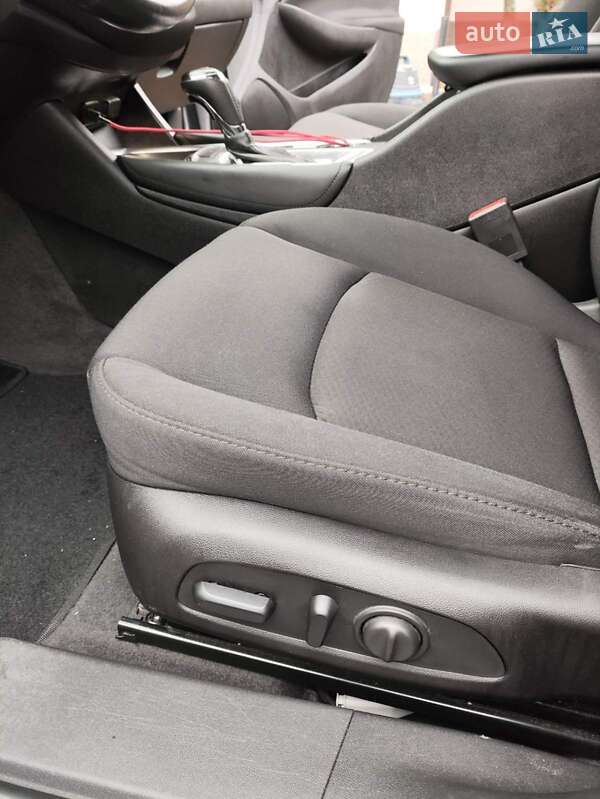 Седан Chevrolet Malibu 2016 в Вышгороде