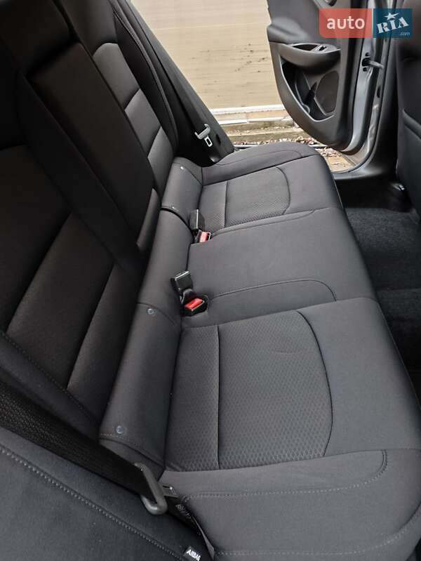 Седан Chevrolet Malibu 2016 в Вышгороде