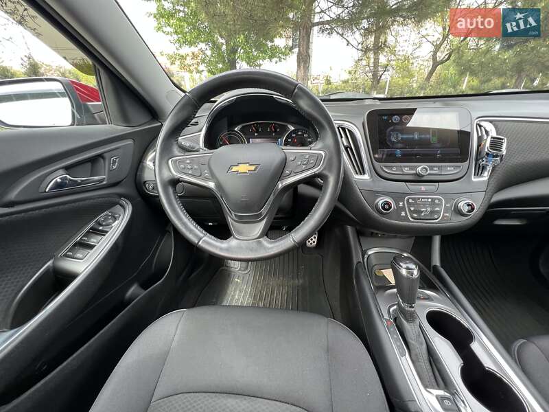 Седан Chevrolet Malibu 2016 в Одесі