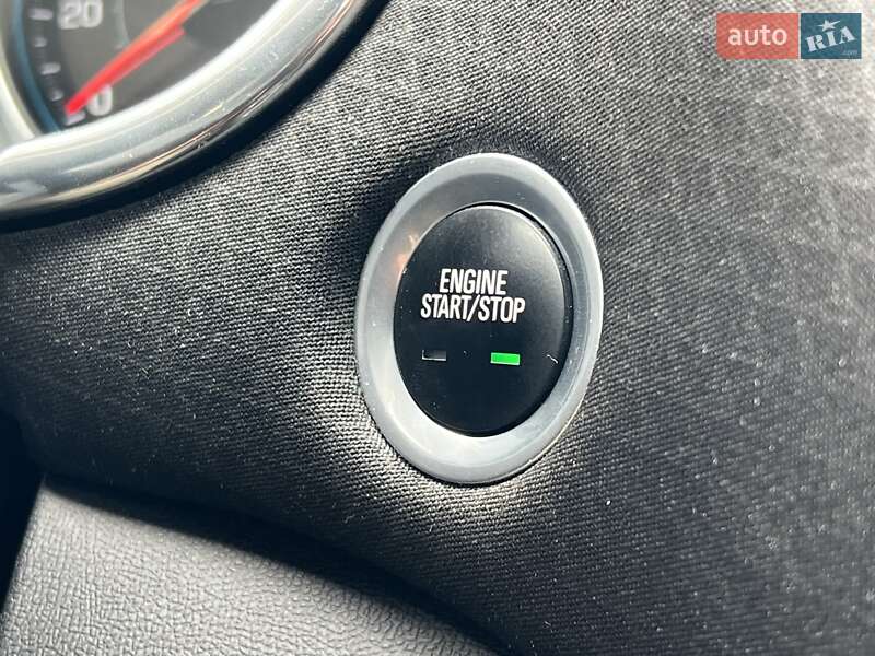 Седан Chevrolet Malibu 2016 в Одесі