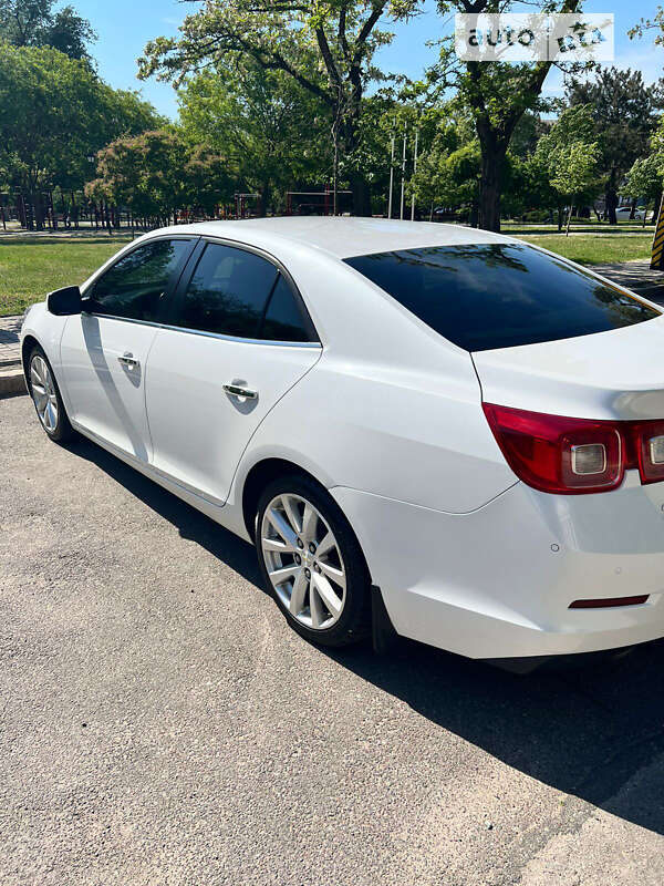 Седан Chevrolet Malibu 2013 в Києві