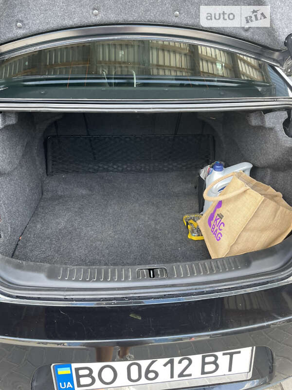 Седан Chevrolet Malibu 2014 в Тернополі