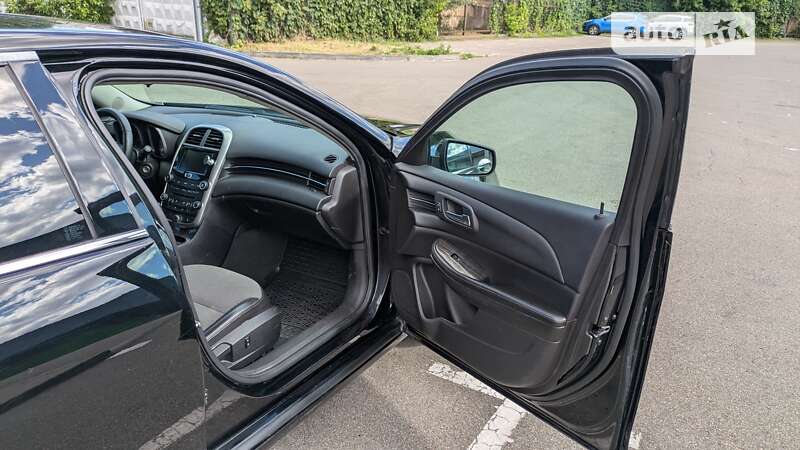 Седан Chevrolet Malibu 2016 в Києві