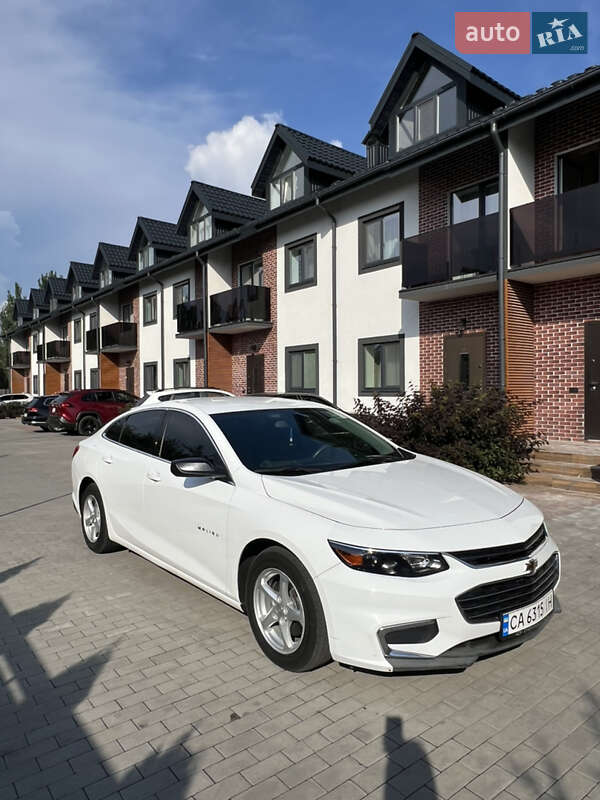 Седан Chevrolet Malibu 2016 в Черкассах