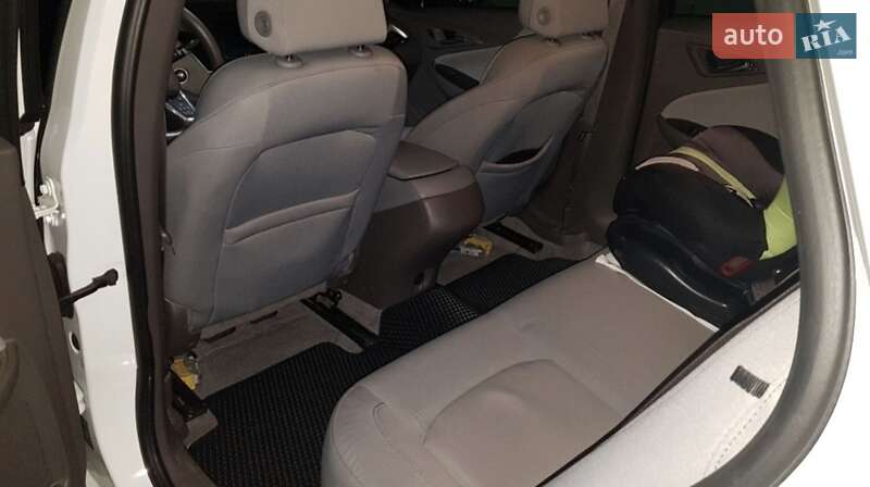 Седан Chevrolet Malibu 2016 в Івано-Франківську