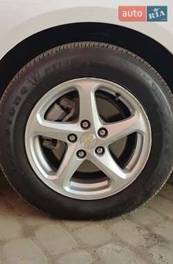 Седан Chevrolet Malibu 2016 в Івано-Франківську