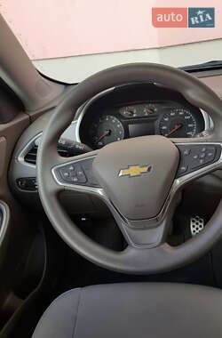 Седан Chevrolet Malibu 2016 в Івано-Франківську