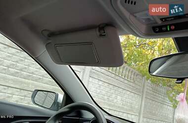 Седан Chevrolet Malibu 2018 в Черкасах