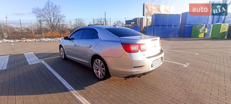 Седан Chevrolet Malibu 2015 в Умані