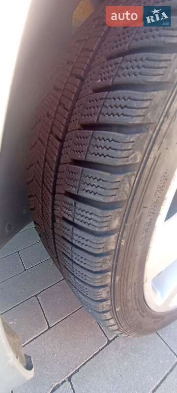 Седан Chevrolet Malibu 2015 в Умані