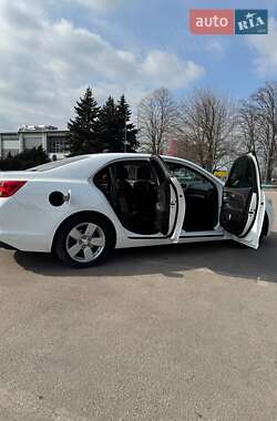Седан Chevrolet Malibu 2012 в 