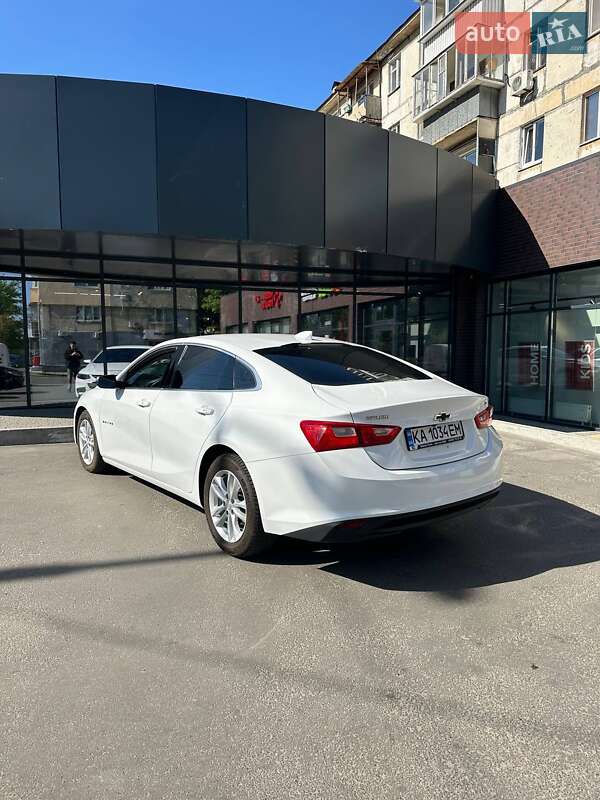 Седан Chevrolet Malibu 2017 в Дніпрі