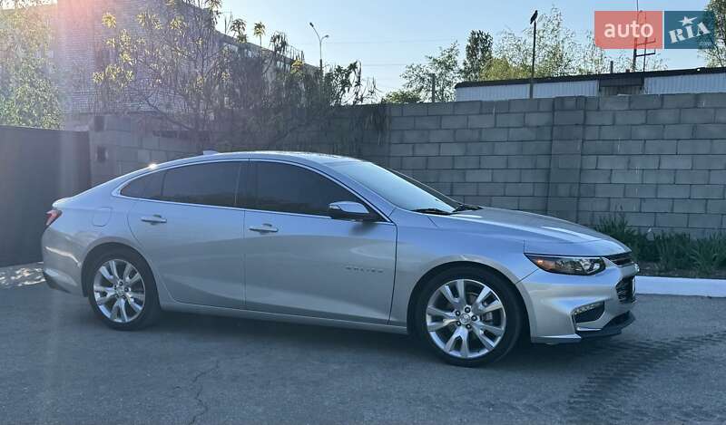 Седан Chevrolet Malibu 2017 в Кам'янському