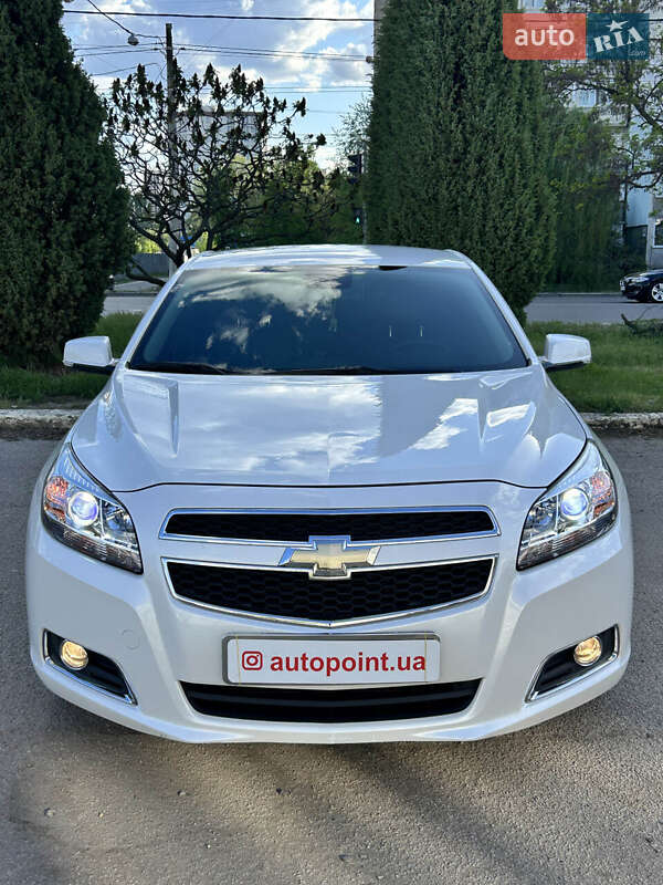 Седан Chevrolet Malibu 2016 в Сумах
