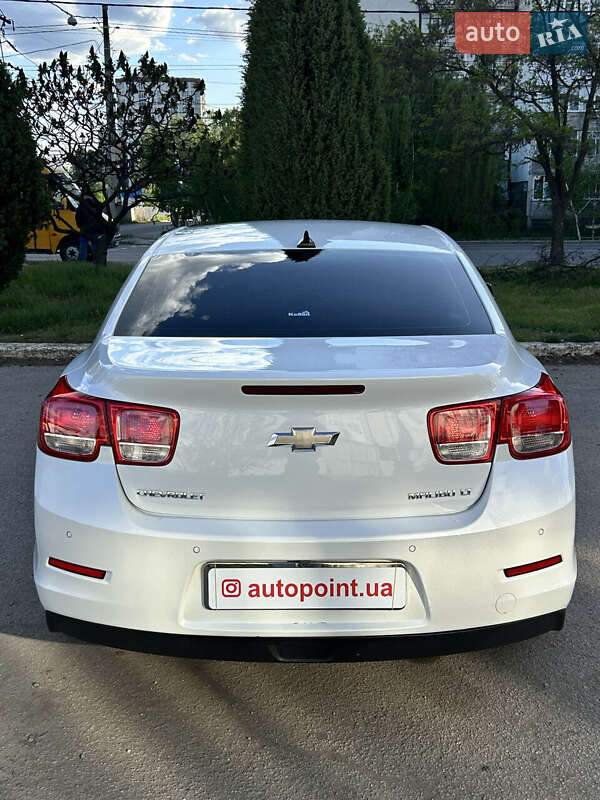 Седан Chevrolet Malibu 2016 в Сумах