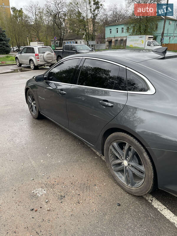 Седан Chevrolet Malibu 2017 в Полтаві