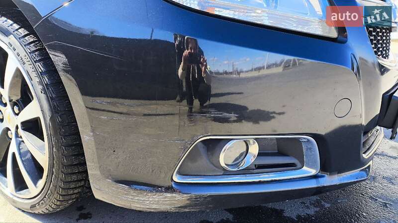 Седан Chevrolet Malibu 2015 в Жашківу