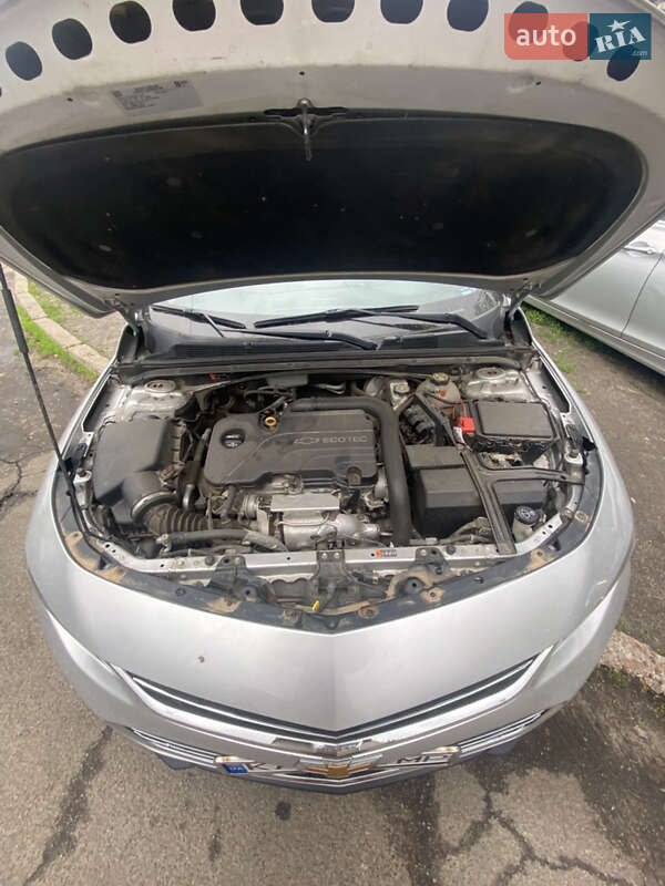 Седан Chevrolet Malibu 2017 в Киеве