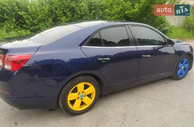 Седан Chevrolet Malibu 2012 в Ровно