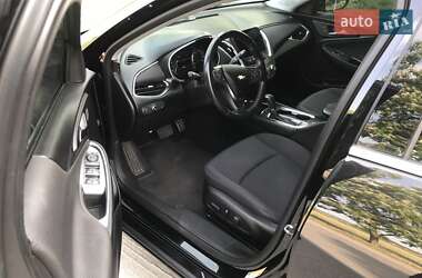 Седан Chevrolet Malibu 2015 в Дніпрі