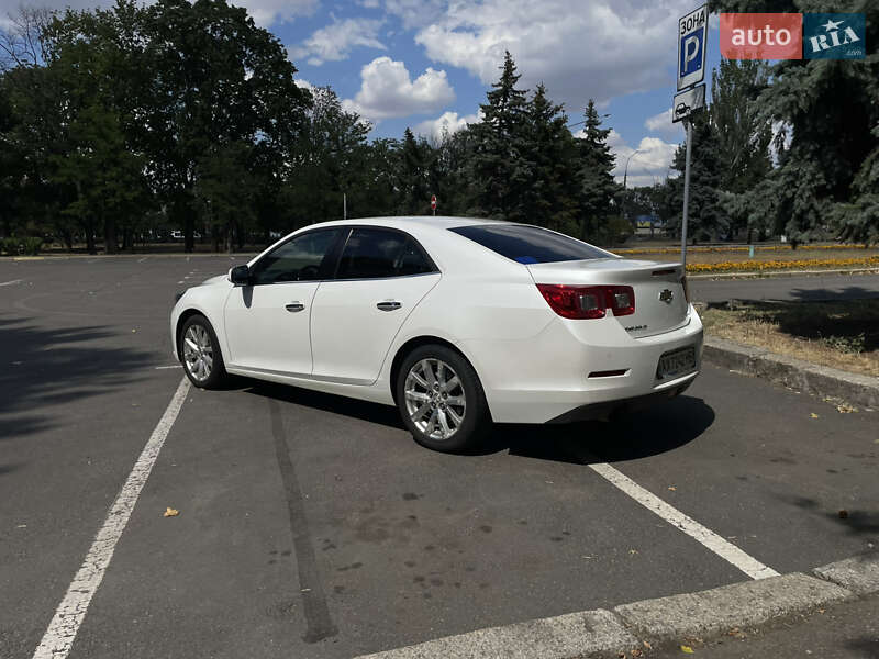 Седан Chevrolet Malibu 2013 в Николаеве