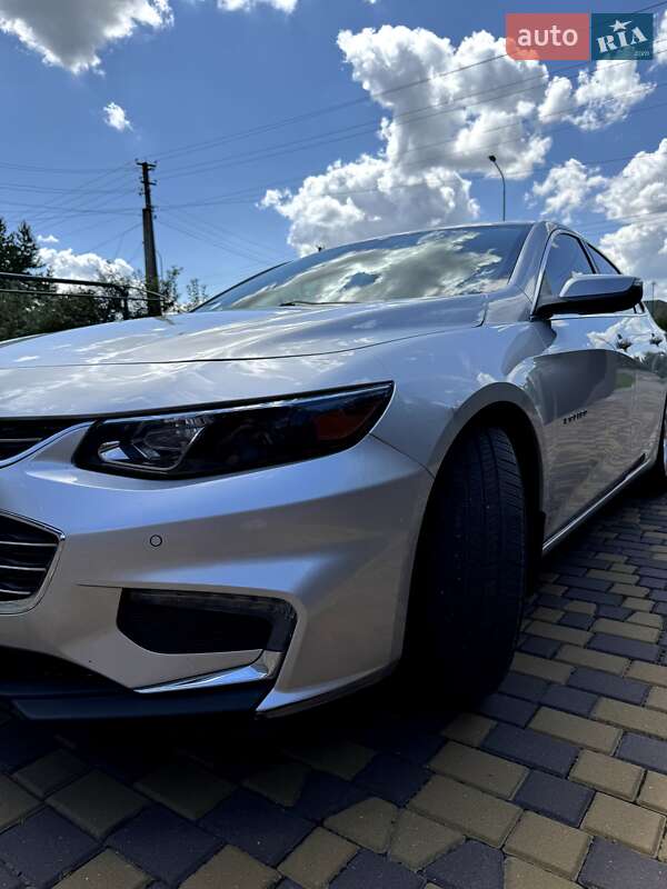Седан Chevrolet Malibu 2016 в Володимирі