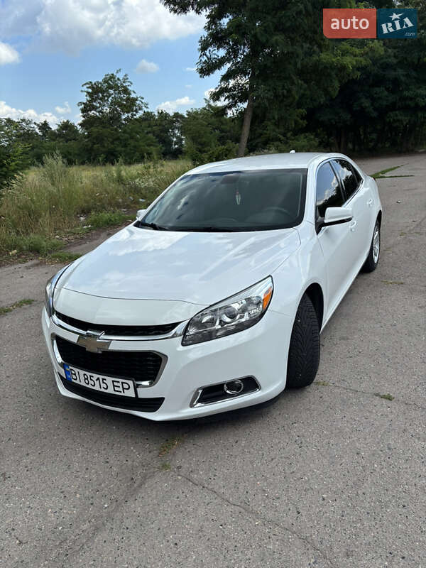 Седан Chevrolet Malibu 2015 в Лубнах