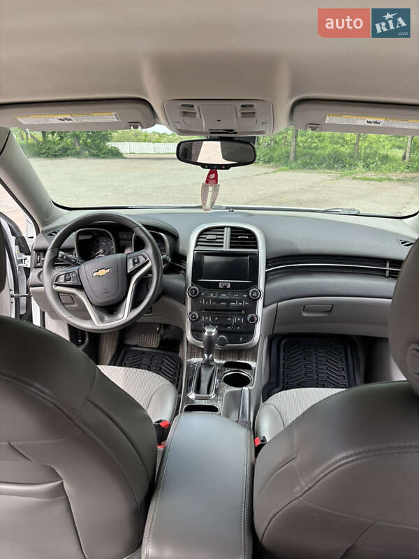 Седан Chevrolet Malibu 2015 в Лубнах